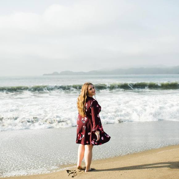 Meet your Posher, Camille - Picture 1 of 1